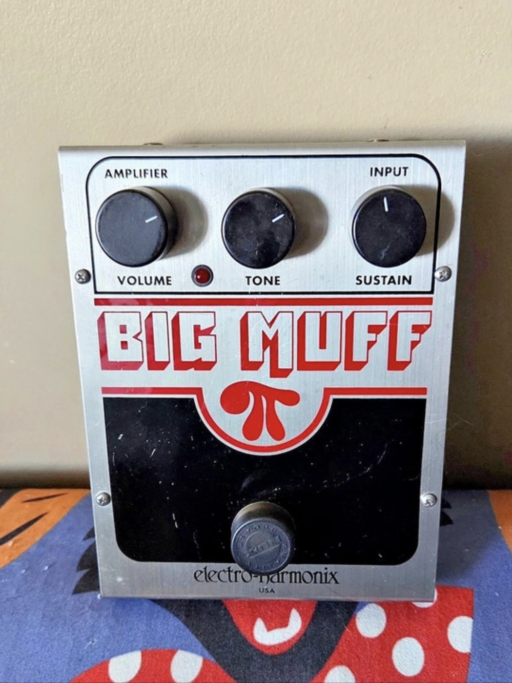 Electro-Harmonix Big Muff Pi USA Fuzz Distortion Pedal